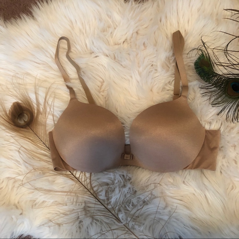 Victoria’s Secret Lined Demi Bra NWOT